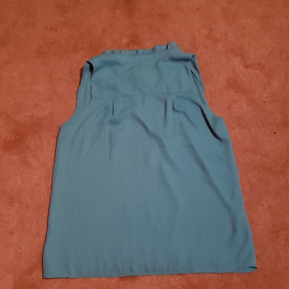 Top - Picture 2 of 2